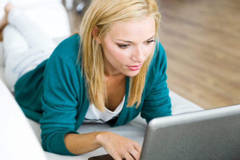 Online půjčka – výhody, nevýhody a jak vybrat tu nejlepší 3 954